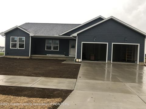 1503 Marceline Dr, Saint Johns, MI 48879 photo 1