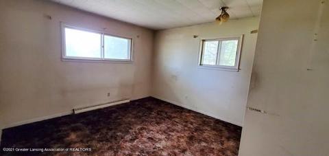 3357 Harper Rd, Mason, MI 48854 photo 18