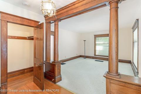 1404 Haslett Rd, Haslett, MI 48840 photo 3