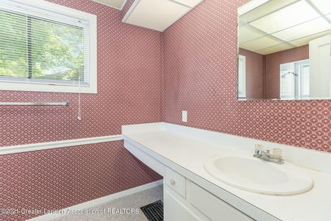 1404 Haslett Rd, Haslett, MI 48840 photo 14