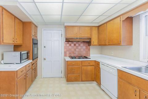 1404 Haslett Rd, Haslett, MI 48840 photo 11
