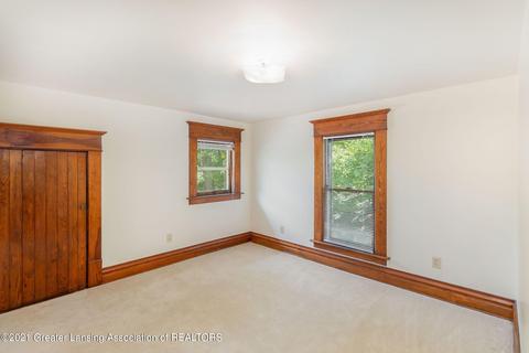 1404 Haslett Rd, Haslett, MI 48840 photo 17
