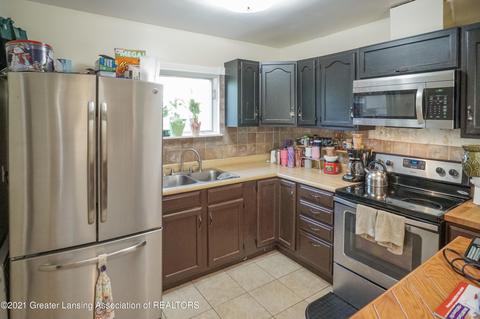 400 Renker, Lansing, MI 48917 photo 9