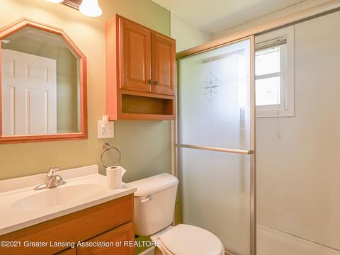 2816 Risley Dr, Lansing, MI 48917 photo 7