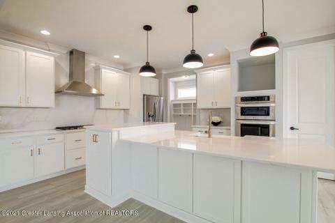 4185 Stillbrook Ln, Dewitt, MI 48820 photo 9