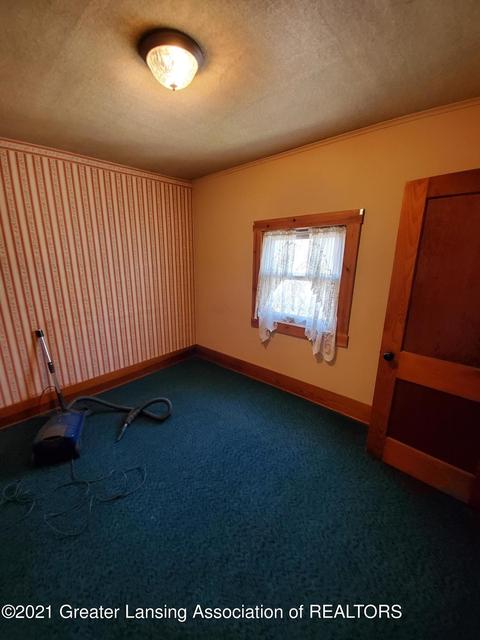 124 W Cook St, Maple Rapids, MI 48853 photo 27