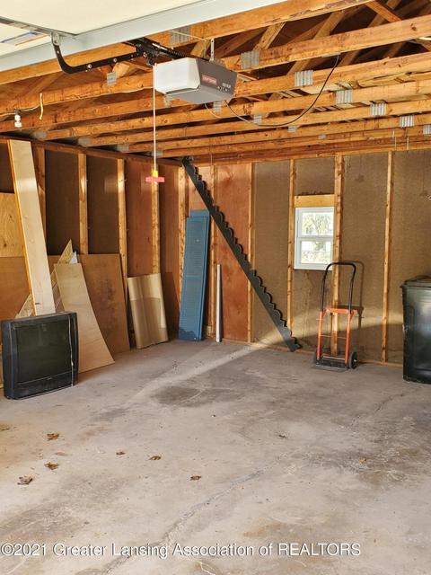 124 W Cook St, Maple Rapids, MI 48853 photo 9