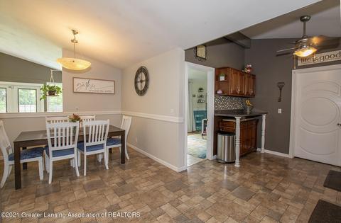 1035 Woodside Dr, Haslett, MI 48840 photo 26