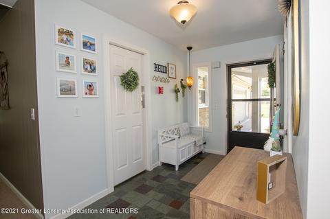 1035 Woodside Dr, Haslett, MI 48840 photo 23