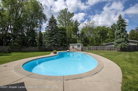 1035 Woodside Dr, Haslett, MI 48840 photo 31