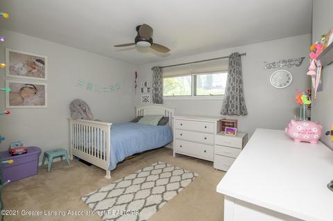 1035 Woodside Dr, Haslett, MI 48840 photo 19
