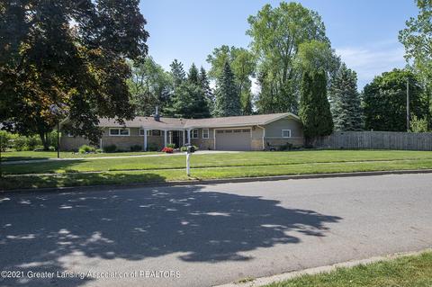 1035 Woodside Dr, Haslett, MI 48840 photo 20