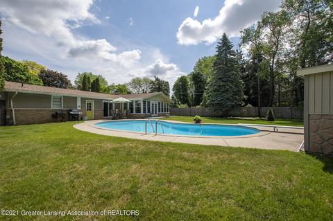 1035 Woodside Dr, Haslett, MI 48840 photo 34