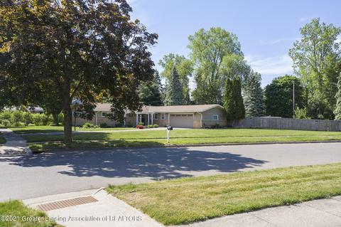 1035 Woodside Dr, Haslett, MI 48840 photo 37