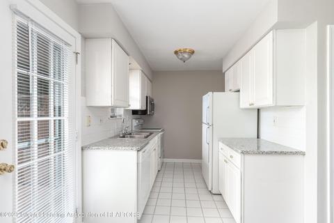 6311 Beechfield Dr, Lansing, MI 48911 photo 5