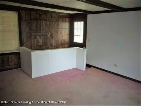 701 E Higham St, Saint Johns, MI 48879 photo 9