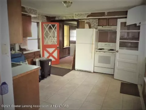 701 E Higham St, Saint Johns, MI 48879 photo 7