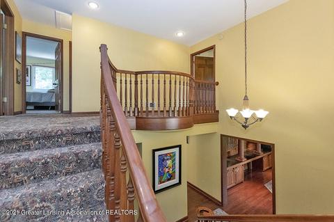 1963 Cimarron Dr, Okemos, MI 48864 photo 18