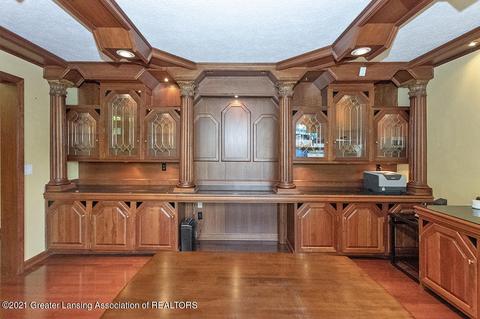 1963 Cimarron Dr, Okemos, MI 48864 photo 5
