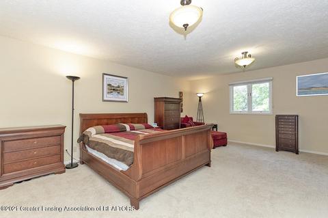 1963 Cimarron Dr, Okemos, MI 48864 photo 19