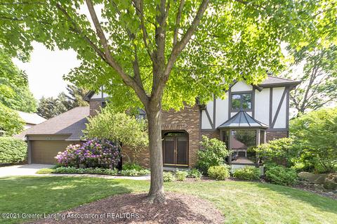 1963 Cimarron Dr, Okemos, MI 48864 photo 2