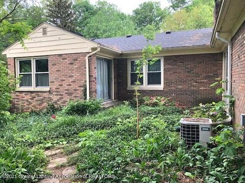 2214 Delta River Dr, Lansing, MI 48906 photo 3