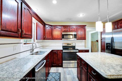 12366 Burlingame Dr, Dewitt, MI 48820 photo 10