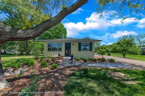 13227 Watson Rd, Bath, MI 48808 photo 3