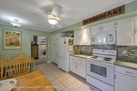 7534 Howe Rd, Bath, MI 48808 photo 15