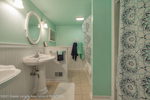 7534 Howe Rd, Bath, MI 48808 photo 25