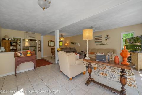 7534 Howe Rd, Bath, MI 48808 photo 8