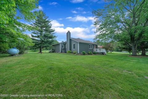 7534 Howe Rd, Bath, MI 48808 photo 3