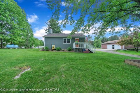 7534 Howe Rd, Bath, MI 48808 photo 4