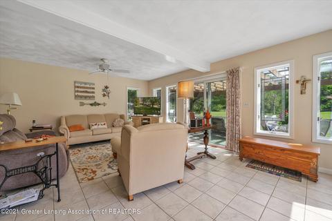 7534 Howe Rd, Bath, MI 48808 photo 6