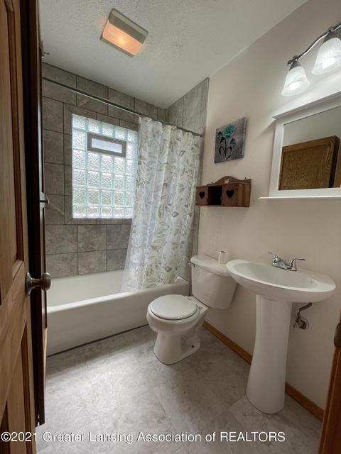 3024 Sheffer Ave, Lansing, MI 48906 photo 12