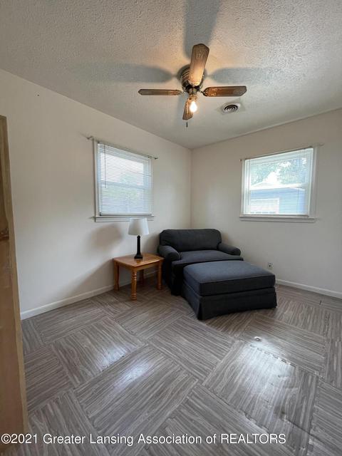 3024 Sheffer Ave, Lansing, MI 48906 photo 13