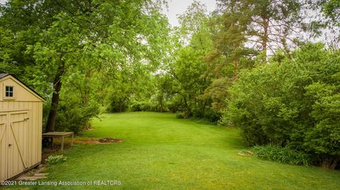 403 E Columbia St, Mason, MI 48854 photo 19