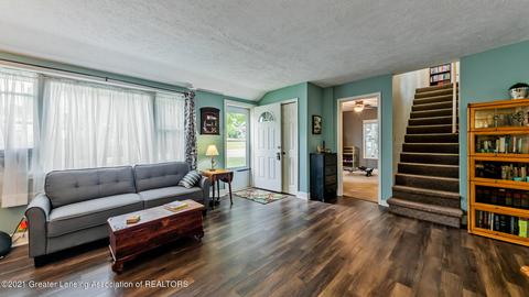 403 E Columbia St, Mason, MI 48854 photo 12