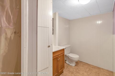 2131 Dillingham Ave, Lansing, MI 48906 photo 34