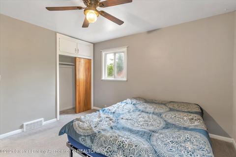 2131 Dillingham Ave, Lansing, MI 48906 photo 17