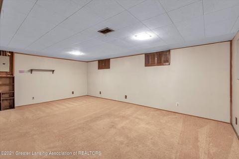 2131 Dillingham Ave, Lansing, MI 48906 photo 27