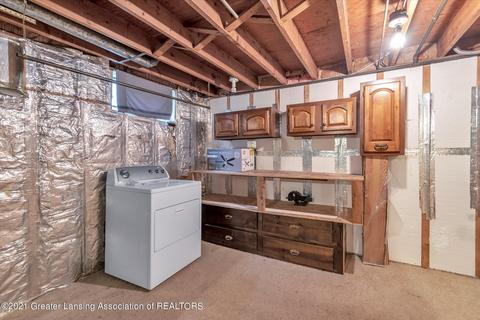 2131 Dillingham Ave, Lansing, MI 48906 photo 33