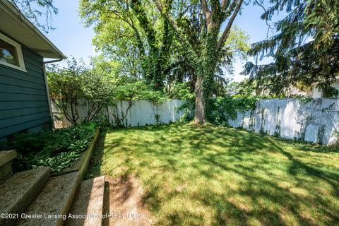 2406 Delta River Dr, Lansing, MI 48906 photo 29