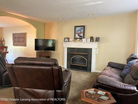 711 Pine Ridge Dr, Dewitt, MI 48820 photo 5