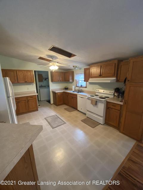 3219 Luetta Ave, Jackson, MI 49201 photo 9