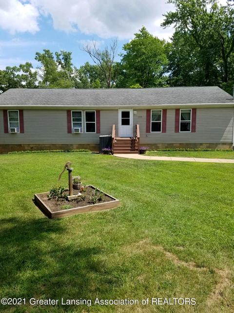 3219 Luetta Ave, Jackson, MI 49201 photo 1