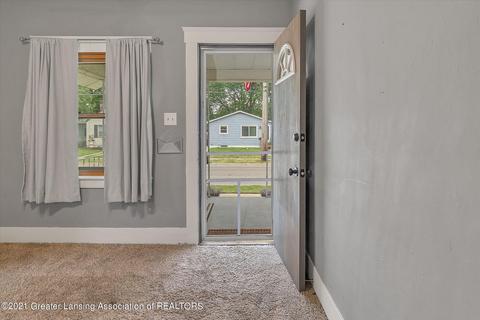 317 E Thomas St, Lansing, MI 48906 photo 5