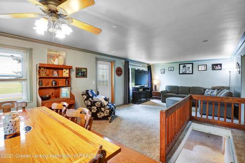 1077 Tuttle Rd, Mason, MI 48854 photo 11