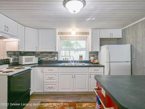 2114 Belding, Fenwick, MI 48834 photo 7