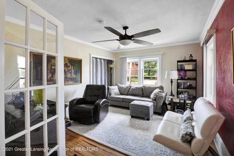 109 E Front St, Grand Ledge, MI 48837 photo 8